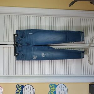 1822 Denim Classic Blue Jeans